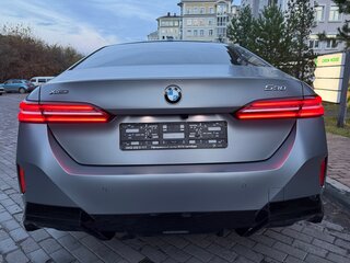 2025 BMW 5 серии Long 530Li xDrive VIII (G60/G61/G68), серый, 7200000 рублей, вид 4