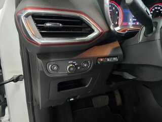 2023 Chevrolet TrailBlazer III, белый, 1590025 рублей, вид 4