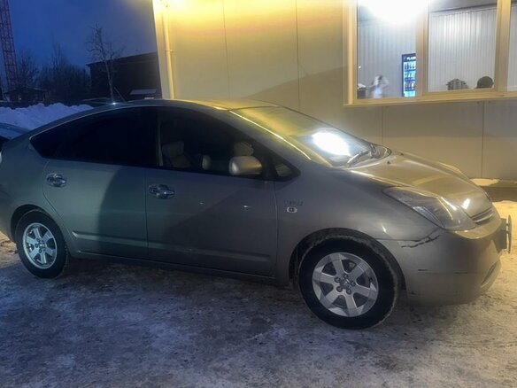 2009 Toyota Prius II Рестайлинг (XW20), коричневый, 820000 рублей - вид 2