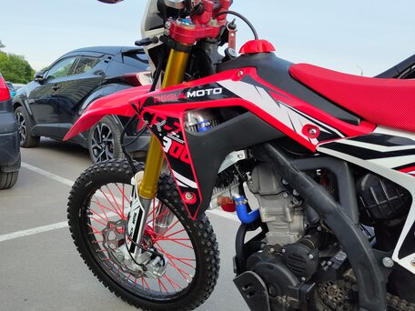 2023 Regulmoto CR-Z 300, красный, 205000 рублей, вид 4