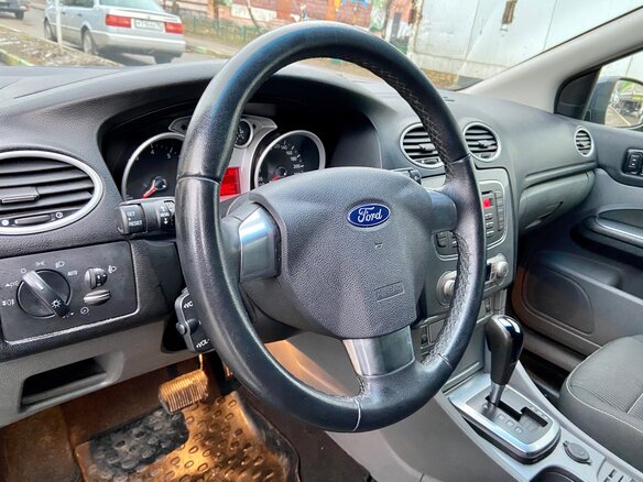 2011 Ford Focus II Рестайлинг, серый - вид 15