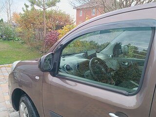 2014 Renault Kangoo II Рестайлинг, коричневый, 920000 рублей, вид 3