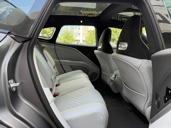2025 Avatr 11 116 kWh I, серый - вид 36