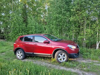 2010 Nissan Qashqai I Рестайлинг, красный, 999999 рублей, вид 2