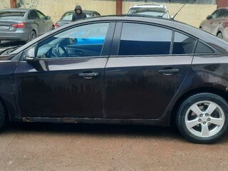 2014 Chevrolet Cruze I Рестайлинг, коричневый, 600000 рублей, вид 4