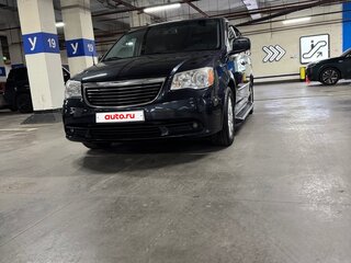 2013 Chrysler Town & Country V Рестайлинг, серый, 1900000 рублей, вид 2