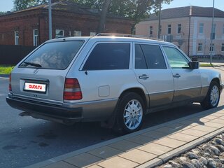 1995 Mercedes-Benz E-Класс 220 I (W124), серый, 505000 рублей, вид 3