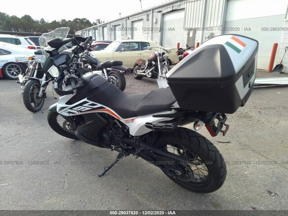 2019 KTM 790 Adventure, белый - вид 2