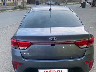 2018 Kia Rio IV, серый, 1570000 рублей, вид 5