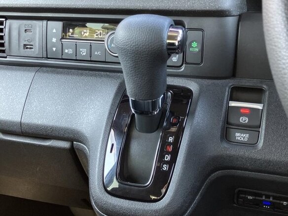 2023 Honda N-BOX III, белый, 978000 рублей - вид 10