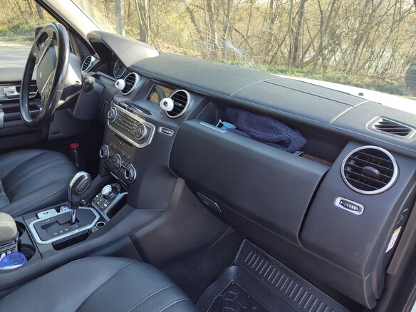 2011 Land Rover Discovery IV, белый, 1790000 рублей - вид 16