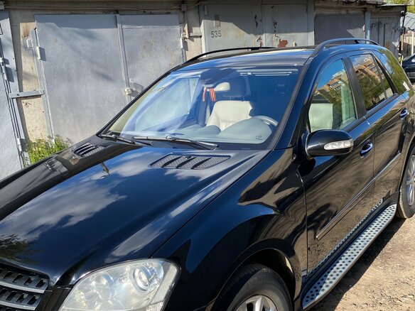 2005 Mercedes-Benz M-Класс 320 II (W164), чёрный, 1400000 рублей - вид 9