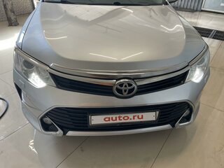 2017 Toyota Camry VII (XV50) Рестайлинг, белый, 1800000 рублей, вид 1