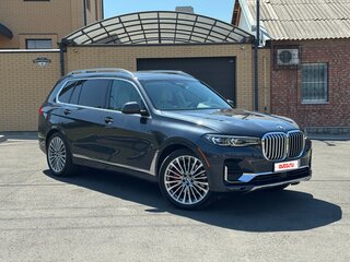 2022 BMW X7 40i I (G07), серый, 8900000 рублей, вид 3