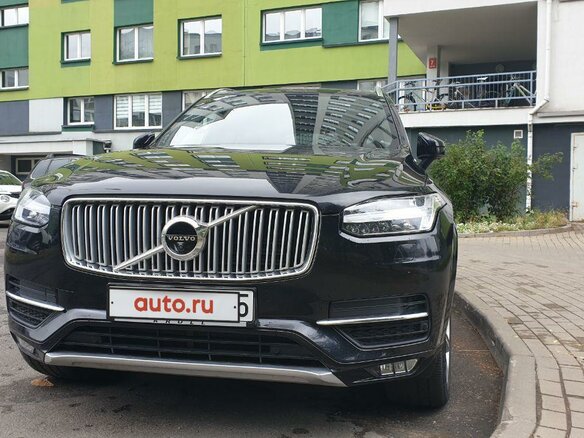 2018 Volvo XC90 II, чёрный, 4421903 рублей - вид 2