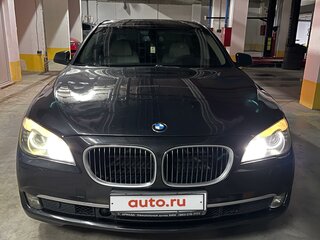2009 BMW 7 серии 730d V (F01/F02/F04), серый, 1950000 рублей, вид 1