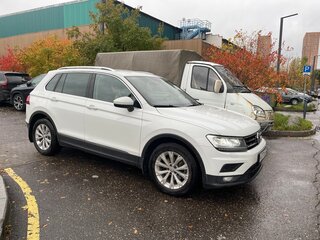 2017 Volkswagen Tiguan II, белый, 1820000 рублей, вид 2