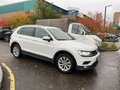 2017 Volkswagen Tiguan II, белый, 1820000 рублей - вид 1