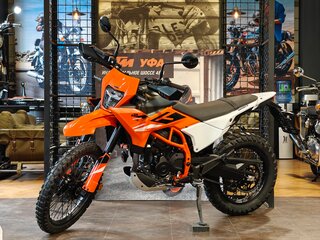 2026 KTM 390 Enduro, оранжевый, 749000 рублей, вид 2