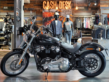 2022 Harley-Davidson Softail Standard, чёрный, 2150000 рублей, вид 5