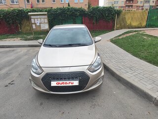 2013 Hyundai Solaris I, бежевый, 730000 рублей, вид 2
