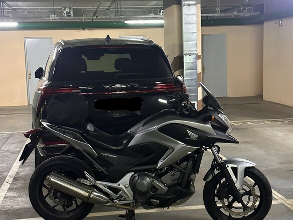 2012 Honda NC 700X, серебристый, 550000 рублей - вид 3