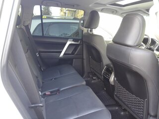 2017 Toyota Land Cruiser Prado 150 Series Рестайлинг 2, белый, 5500000 рублей, вид 3