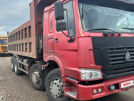 2011 Sinotruk Howo A5, красный, 1800000 рублей, вид 4