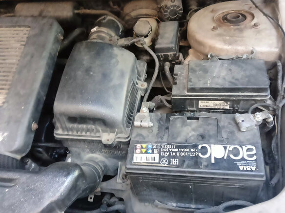 2004 Kia Carnival I Рестайлинг, бежевый, 620000 рублей - вид 19