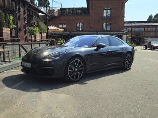 2020 Porsche Panamera 4 II Рестайлинг, серый, 9499000 рублей, вид 5