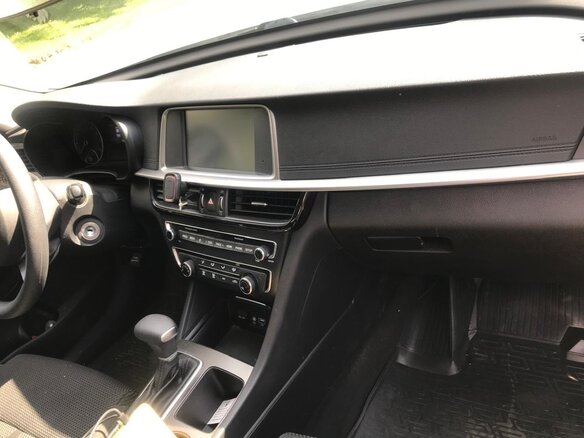 2019 Kia Optima IV Рестайлинг, белый, 1100000 рублей - вид 8