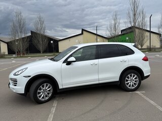 2013 Porsche Cayenne Diesel II (958), белый, 2340000 рублей, вид 3