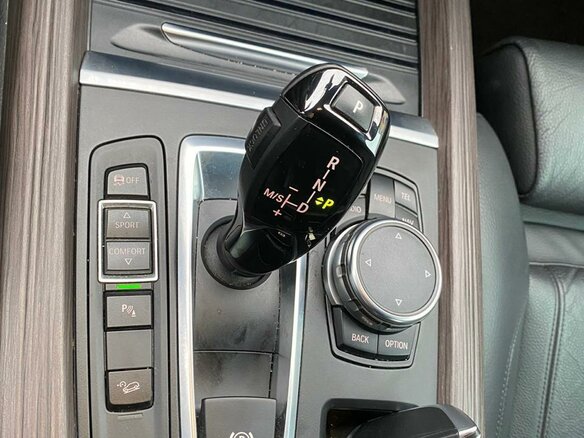 2015 BMW X5 40d III (F15), чёрный - вид 16