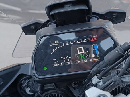 2018 Yamaha Tracer 900, чёрный, 999990 рублей, вид 2