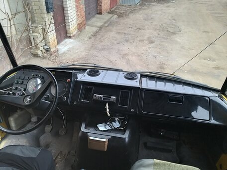 1985 Mercedes-Benz T2, жёлтый, 299999 рублей, вид 3