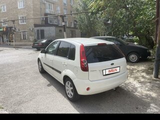 2006 Ford Fiesta Mk5, белый, 450000 рублей, вид 3