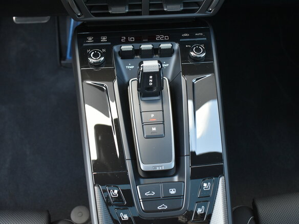 2026 Porsche 911 Carrera 4S VIII (992) Рестайлинг, зелёный, 25550000 рублей - вид 24