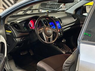 2011 Kia Cerato Koup II, серебристый, 1200000 рублей, вид 5