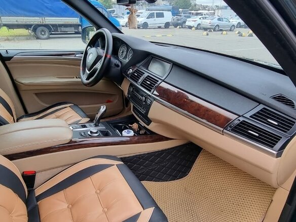 2008 BMW X5 48i II (E70), зелёный, 1800000 рублей - вид 3