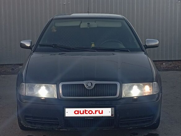 2004 Skoda Octavia I (A4) Рестайлинг, чёрный, 480000 рублей - вид 1