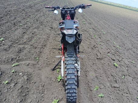 2023 Zuum FX 250, красный, 165000 рублей, вид 3