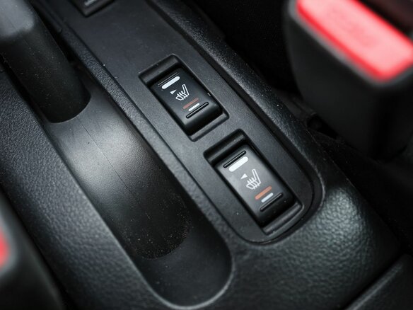 2011 Nissan Note I Рестайлинг, серебристый, 799000 рублей - вид 22