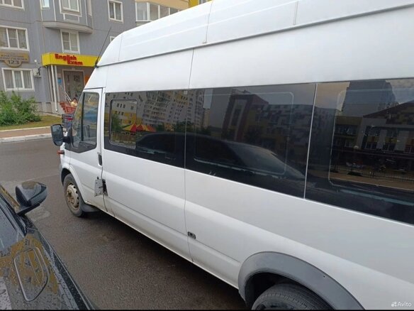 2009 Ford Transit, белый, 450000 рублей