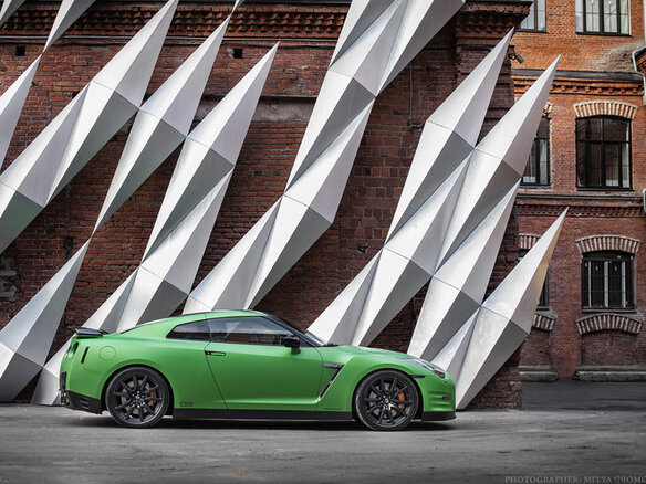 2012 Nissan GT-R I Рестайлинг 1, зелёный - вид 3
