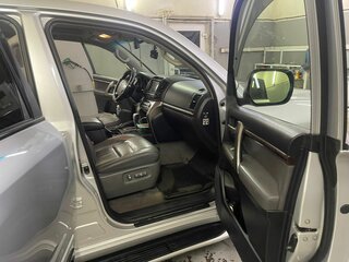 2011 Toyota Land Cruiser 200 Series, серебристый, 3500000 рублей, вид 2