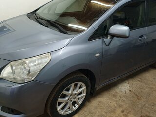 2009 Toyota Verso I, чёрный, 850000 рублей, вид 2