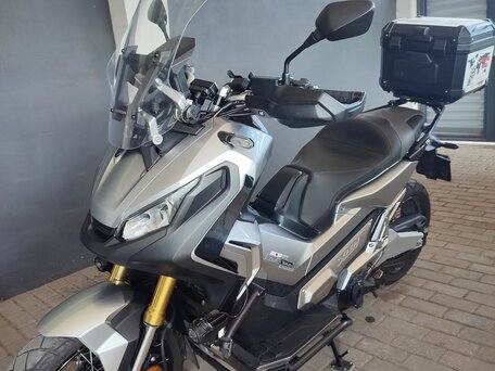 2017 Honda X-ADV, серебристый, 800000 рублей, вид 1