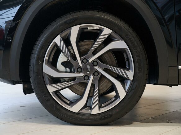 2026 Geely Monjaro I Рестайлинг, чёрный, 4700000 рублей - вид 13