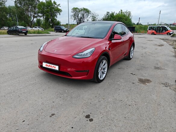 2021 Tesla Model Y Long Range I, красный, 3700000 рублей