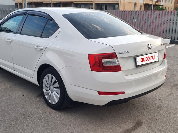 2014 Skoda Octavia III (A7), белый, 800000 рублей - вид 5